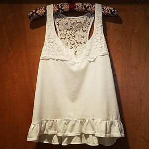 Gilly Hicks tank top